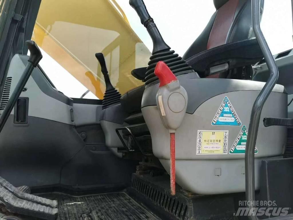 Komatsu PC 200 Εκσκαφείς με ερπύστριες