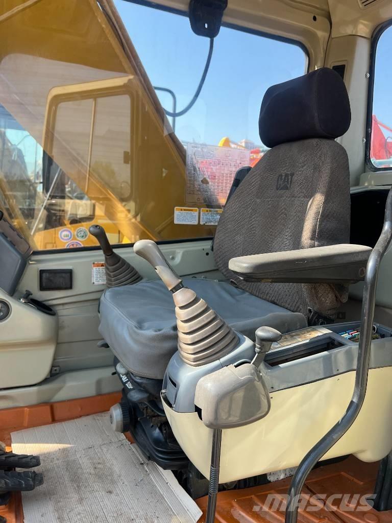 CAT 320 B Εκσκαφείς με ερπύστριες