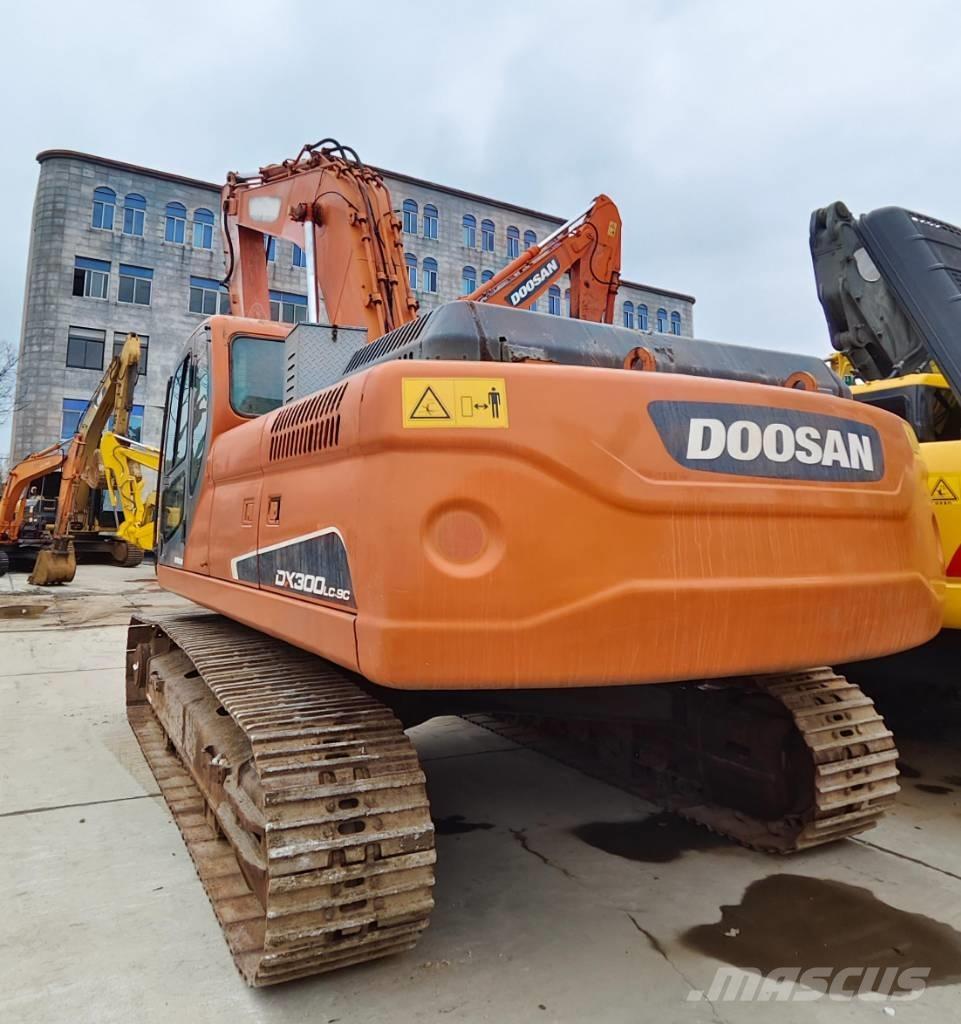 Doosan DX 300 LC Εκσκαφείς με ερπύστριες