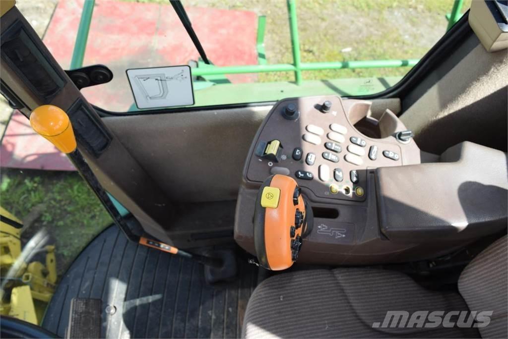 John Deere 7400 Μηχανές χορτονομής