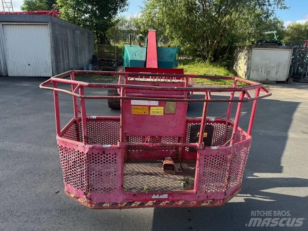 Aichi SR 182 Ανυψωτήρες με τηλεσκοπικό βραχίονα