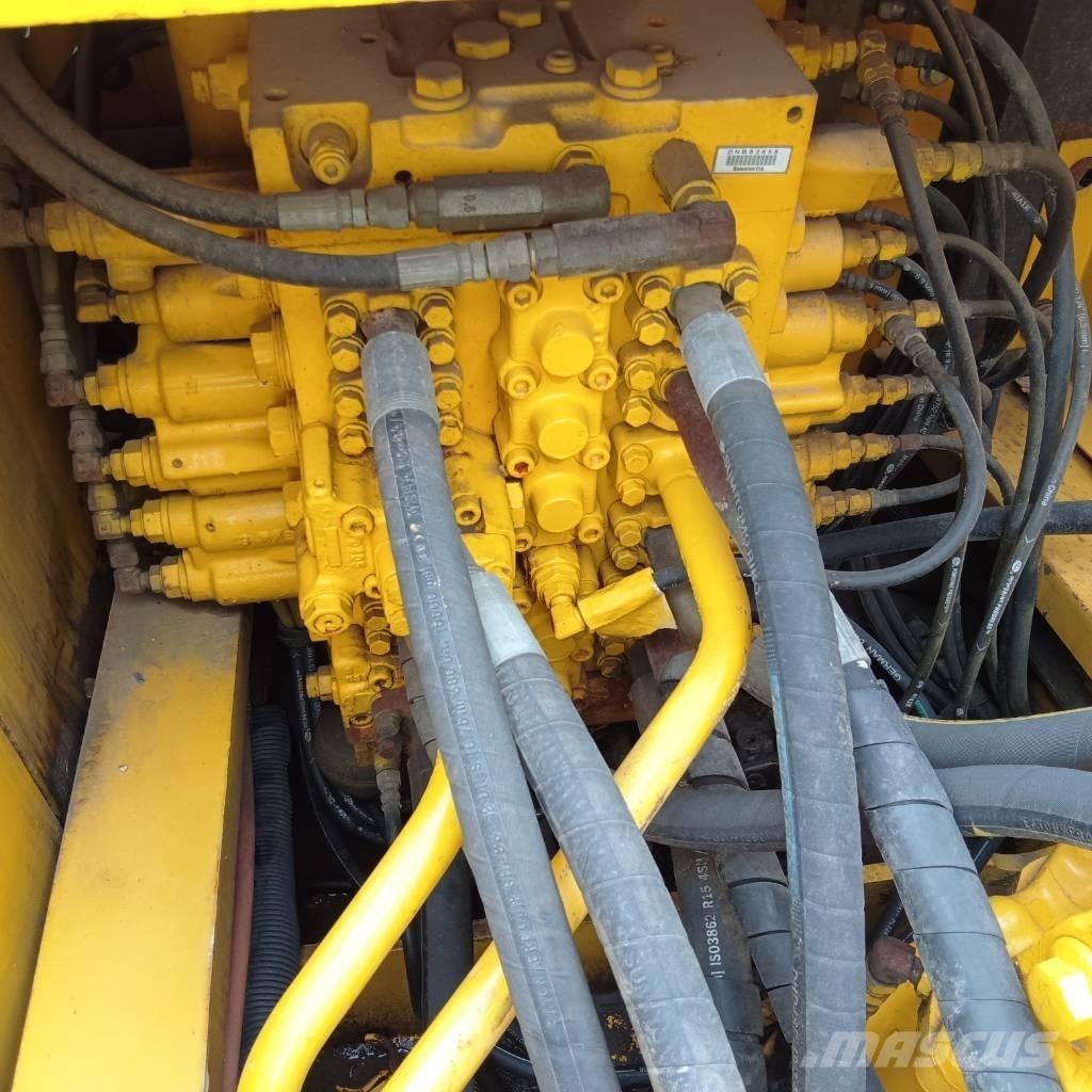 Komatsu PC 300-7 Εκσκαφείς με ερπύστριες
