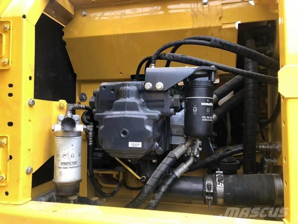 Komatsu PC 210 LC Εκσκαφείς με ερπύστριες