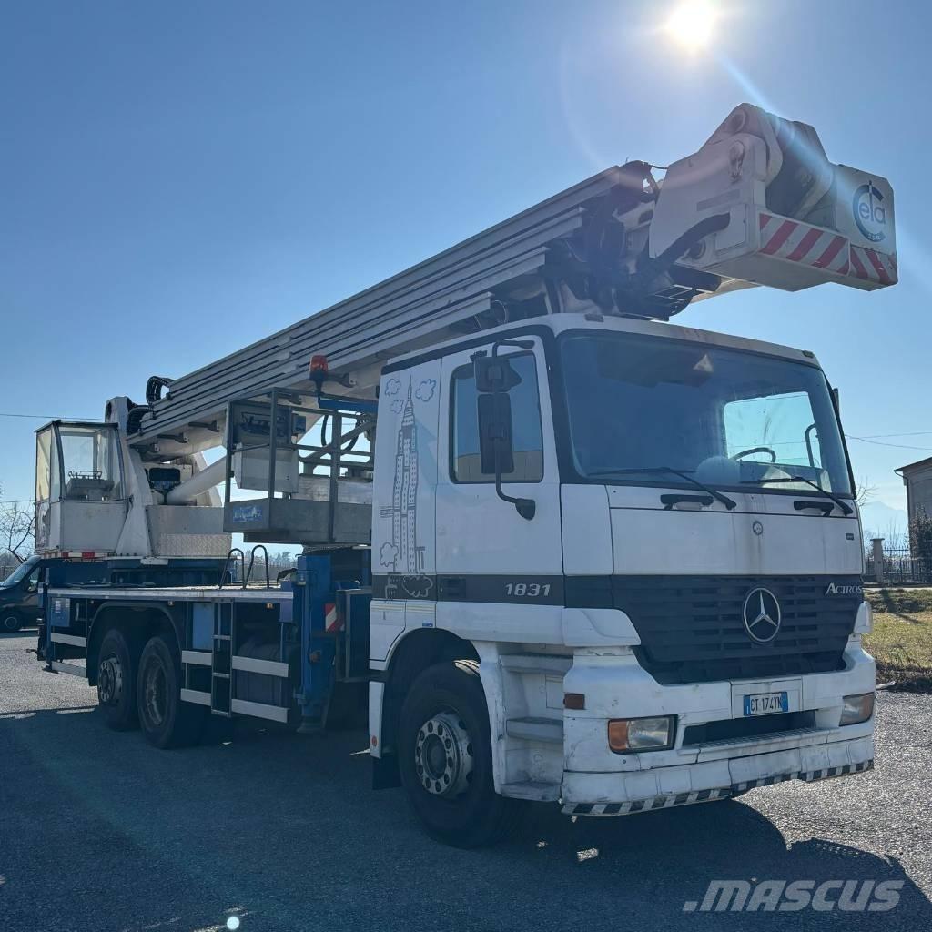 Cela TJ460 Εναέριες πλατφόρμες τοποθετημένες σε φορτηγό