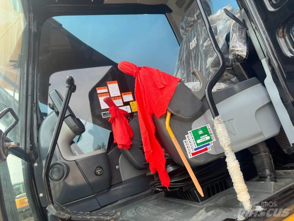 CAT 330 D2 Εκσκαφείς με ερπύστριες