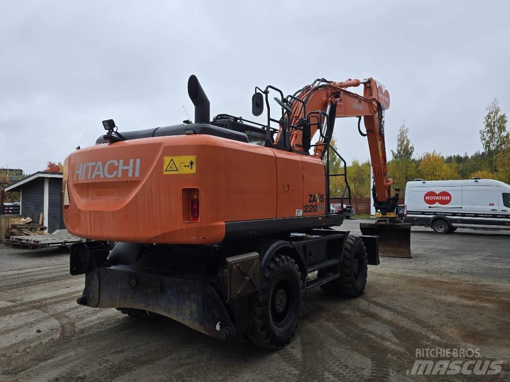 Hitachi ZX 220W-5 Εκσκαφείς με τροχούς - λάστιχα