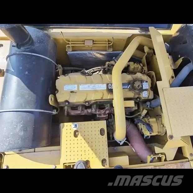 CAT 330 D Εκσκαφείς με ερπύστριες