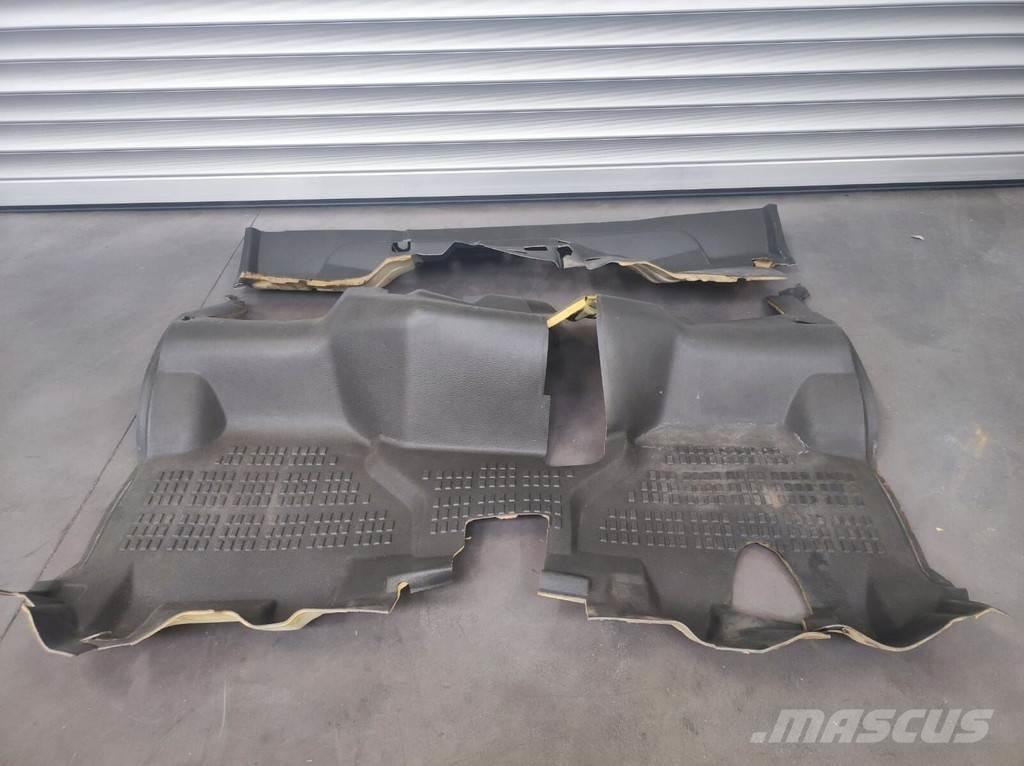 Renault Floor Mat Καμπίνες και εσωτερικό