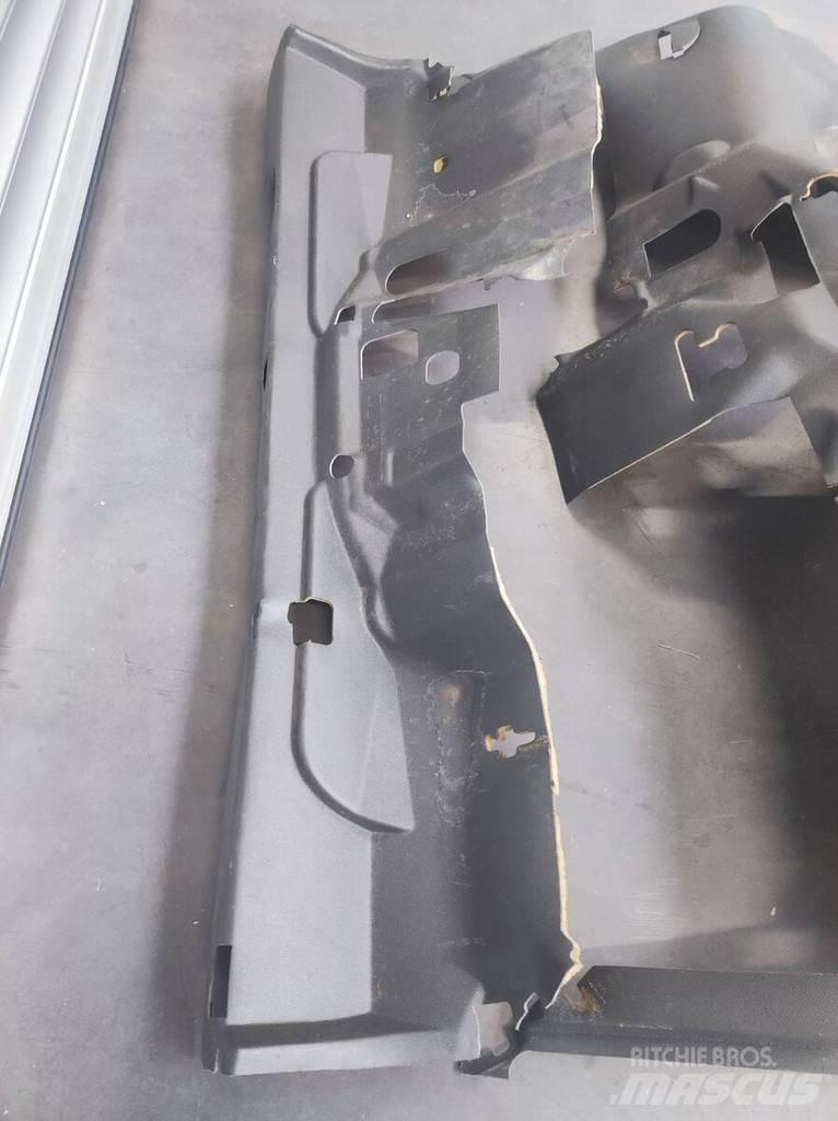 Renault Floor Mat Καμπίνες και εσωτερικό