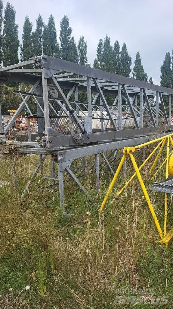 FM GRU 1350 TLX Πυργογερανοί