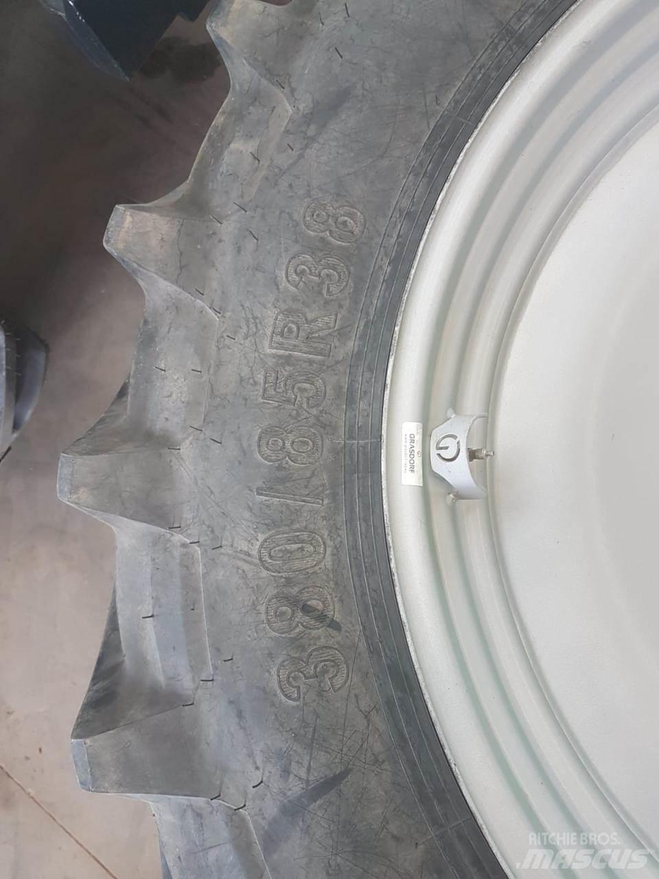 Petlas 380/85R38 Ελαστικά και ζάντες