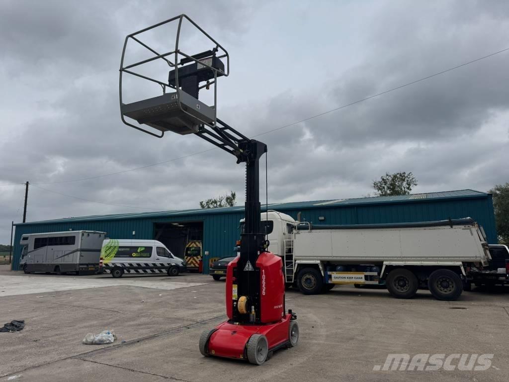 Manitou 100 VJR Ανυψωτήρες με κατακόρυφους πυλώνες