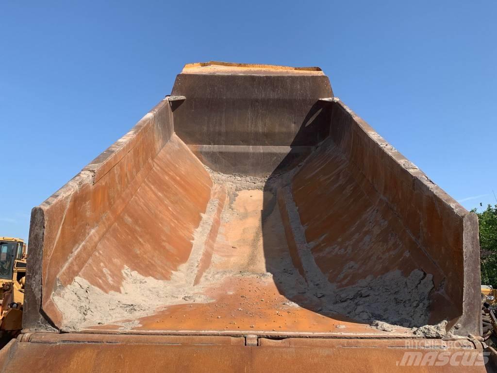 Volvo A 25 D Σπαστό Dump Truck ADT