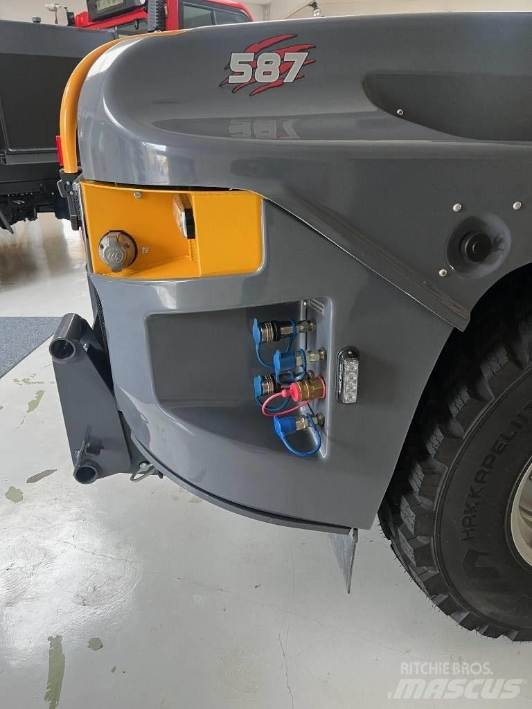LM Trac 587 Χρηστικές μηχανές