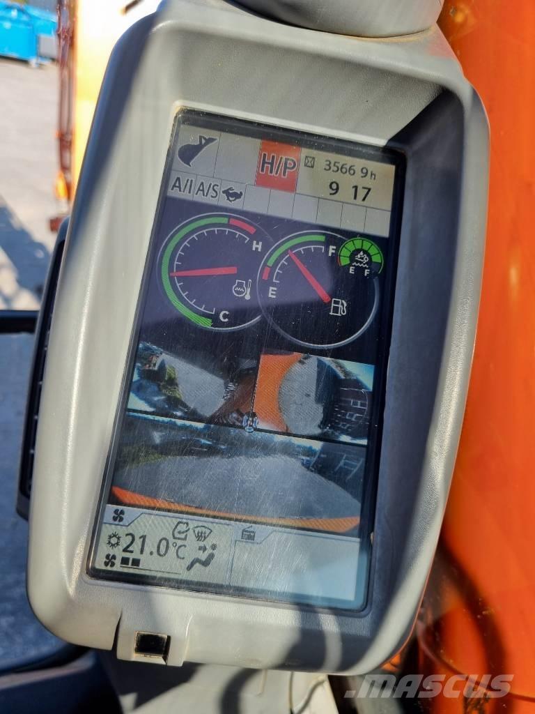 Hitachi ZX 135 US-6 Εκσκαφείς με ερπύστριες