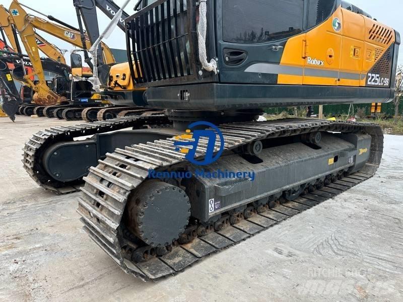 Hyundai 225LC-9S Εκσκαφείς με ερπύστριες