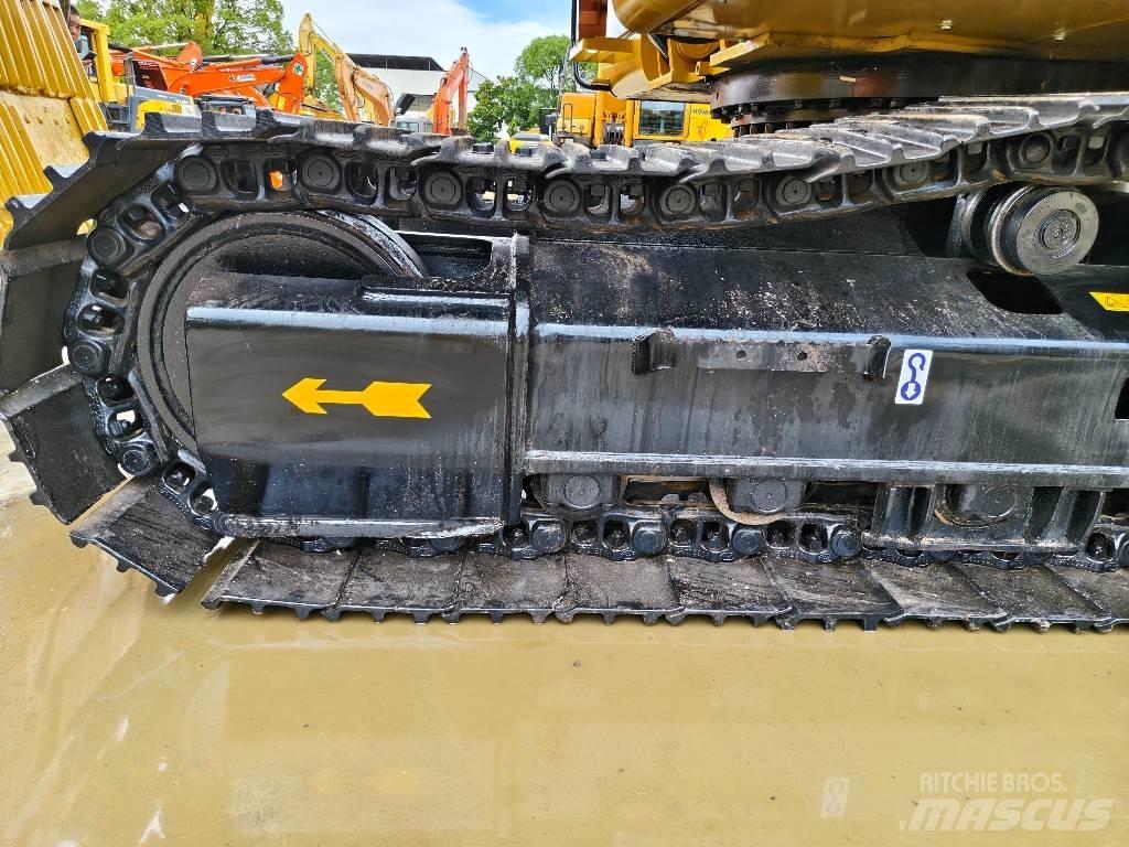 CAT 330 D2 L Εκσκαφείς με ερπύστριες