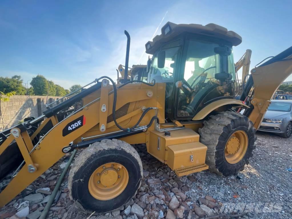 CAT 420F Εκσκαφείς Φορτωτές τύπου JCB