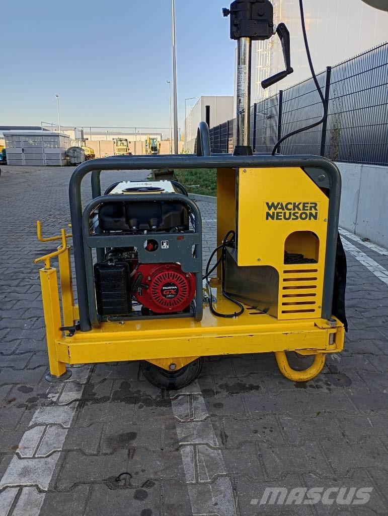 Wacker Neuson LBM 1 Πύργοι προβολέων