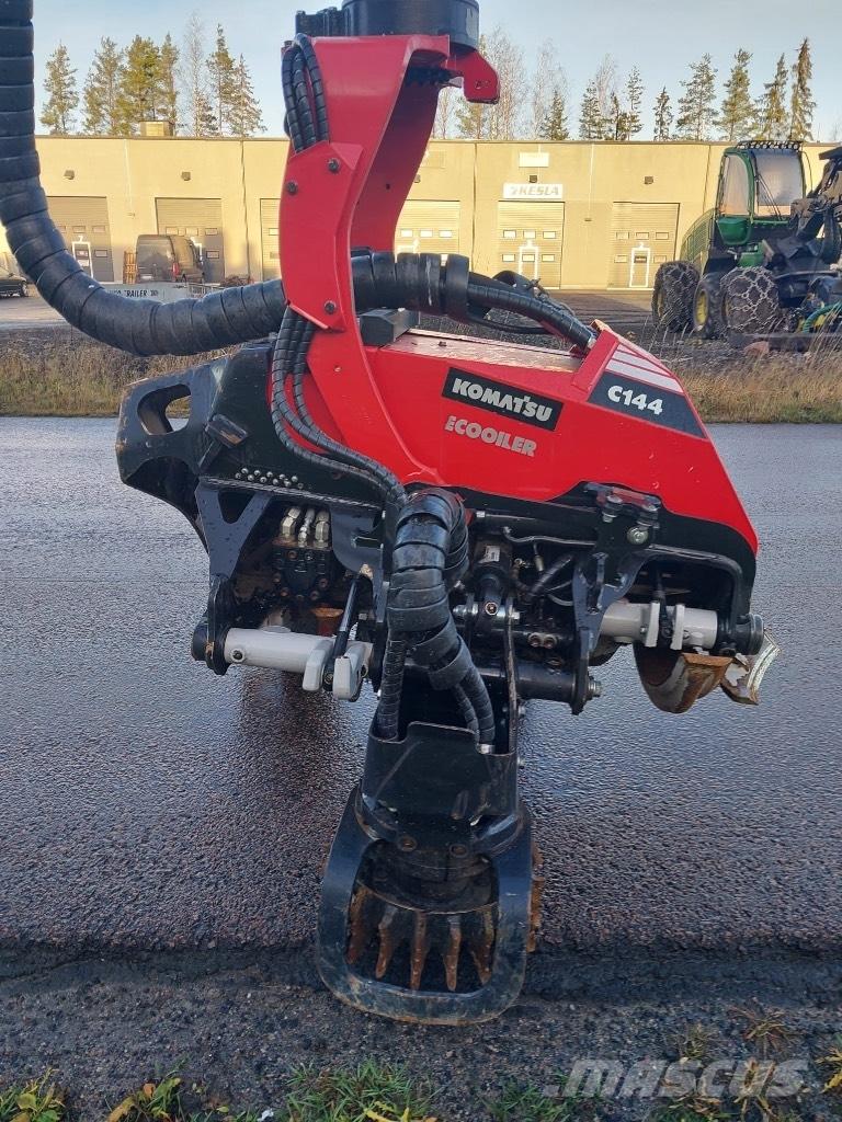 Komatsu 931 XC Θεριζοαλωνιστικές μηχανές