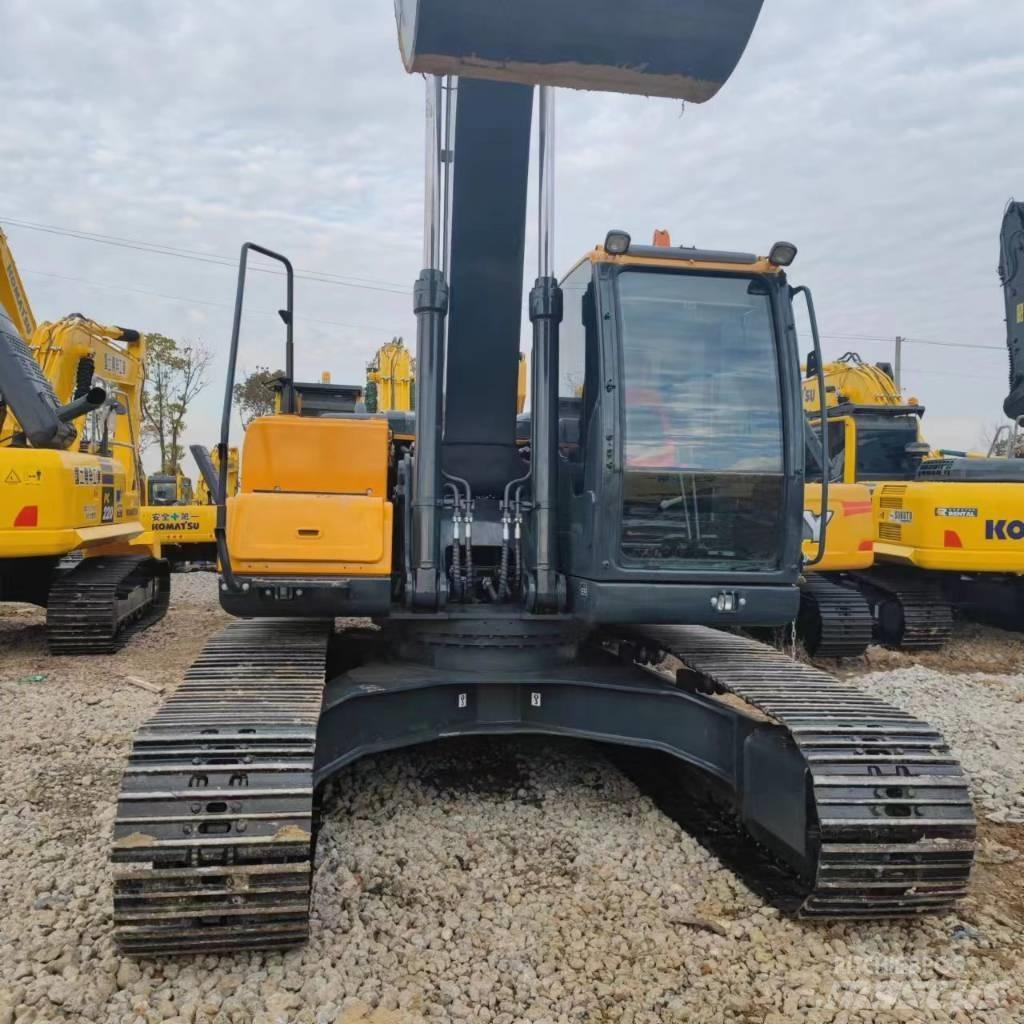 Hyundai 225VS Εκσκαφείς με ερπύστριες
