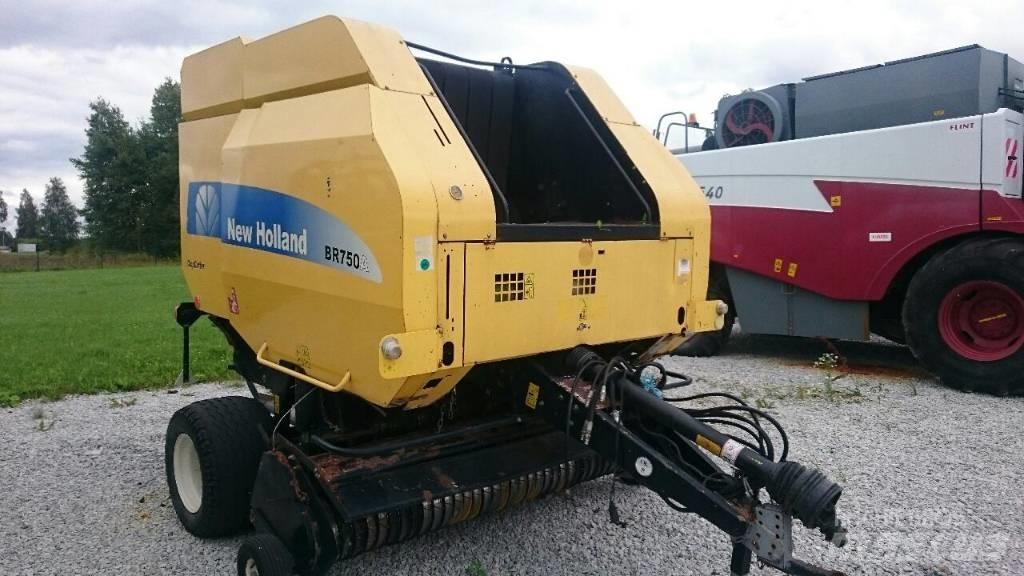 New Holland BR750A Πρέσες κυλινδρικών δεμάτων