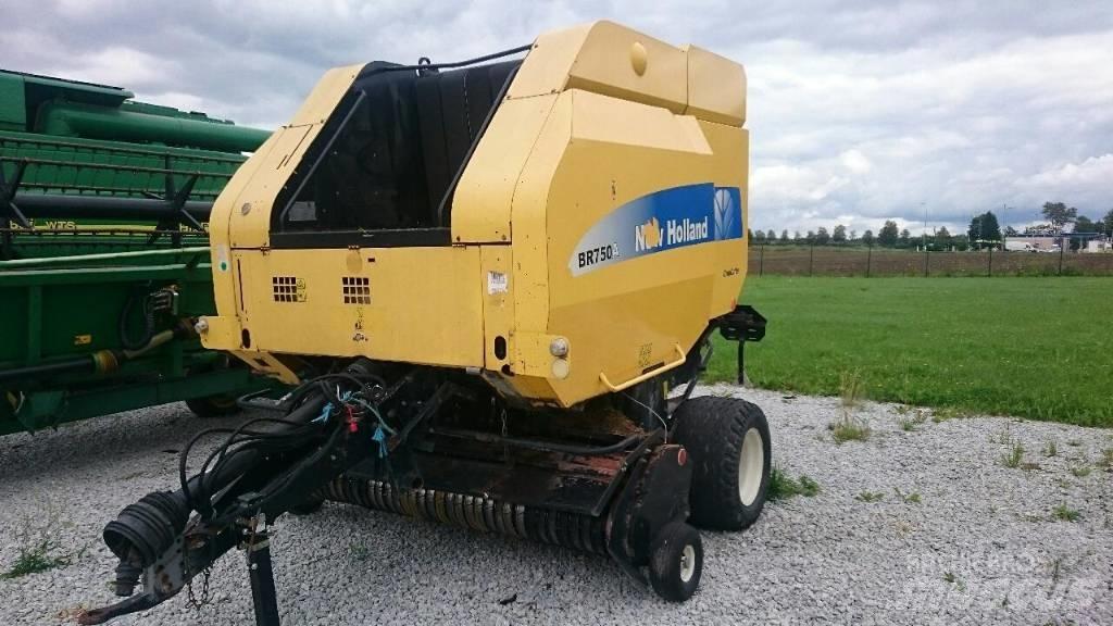 New Holland BR750A Πρέσες κυλινδρικών δεμάτων