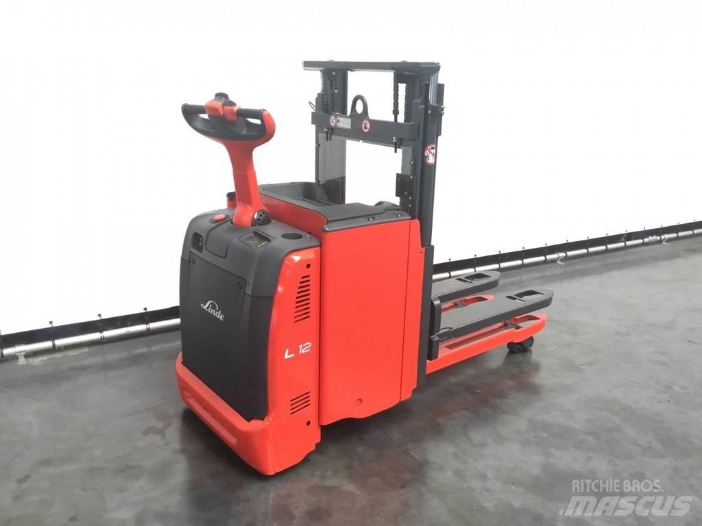 Linde L 12 L Παλετοφόρα πεζού χειριστή με ιστό