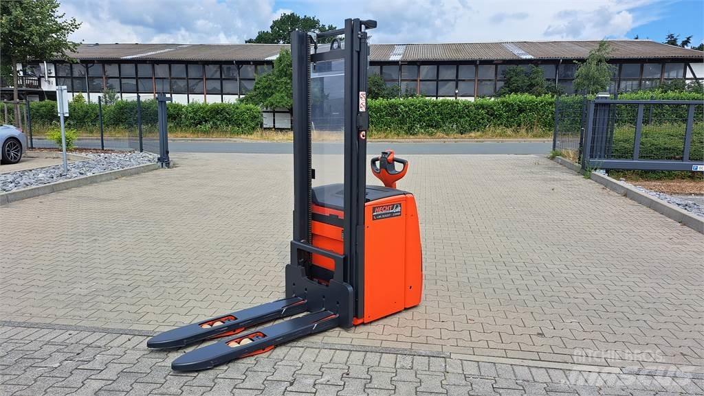 Linde L16i Παλετοφόρα πεζού χειριστή με ιστό