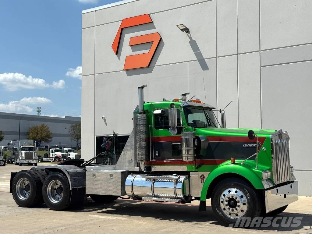 Kenworth W 900 Τράκτορες