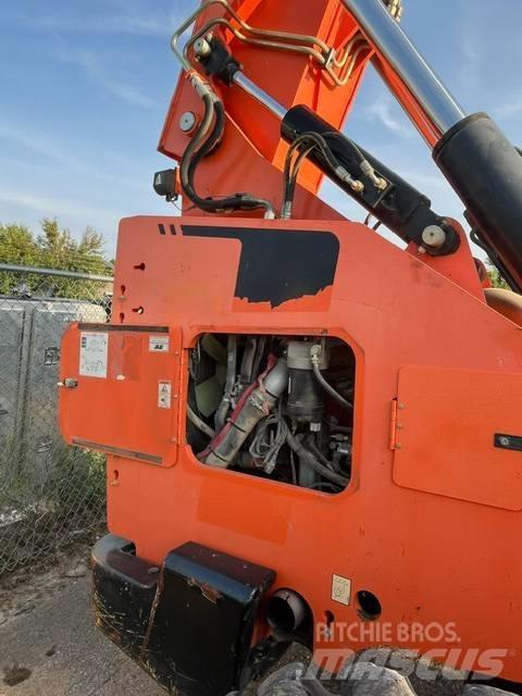 SkyTrak 8042 Τηλεσκοπικοί ανυψωτές
