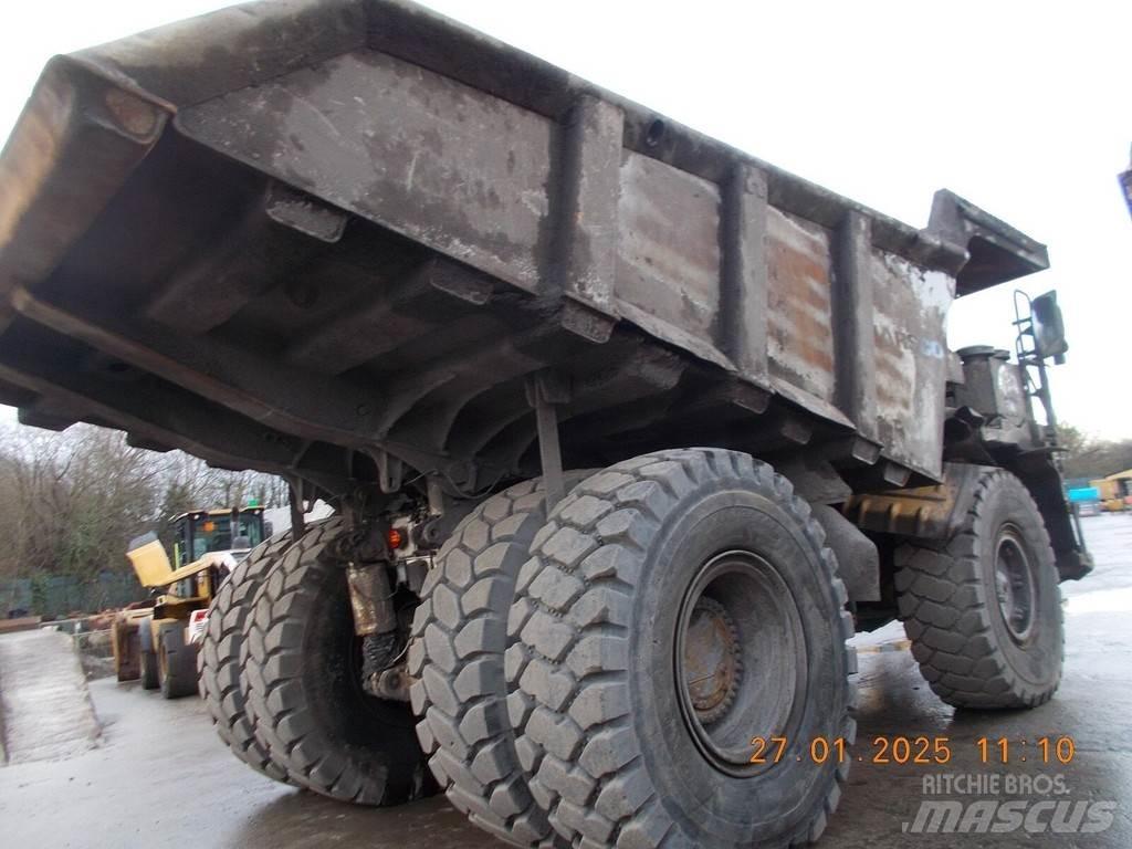 CAT 775G Άκαμπτα Dumper με ανατρεπόμενο κάδο