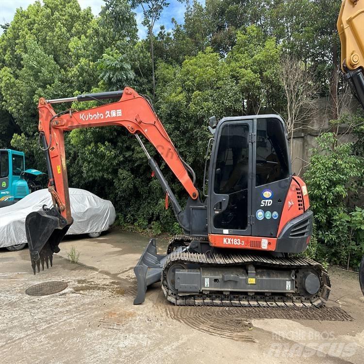 Kubota 183-3 Εκσκαφείς με ερπύστριες
