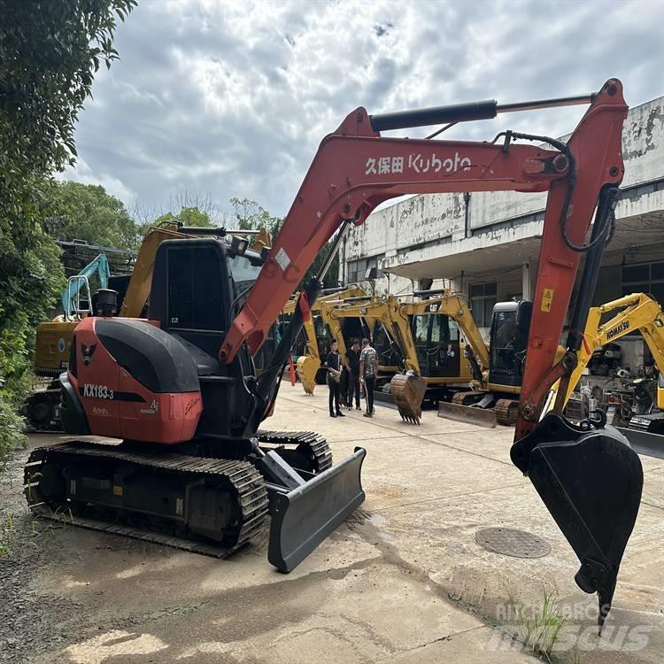 Kubota 183-3 Εκσκαφείς με ερπύστριες
