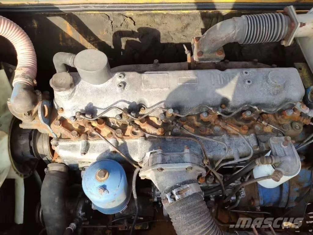 Hyundai 210-5 Εκσκαφείς με ερπύστριες