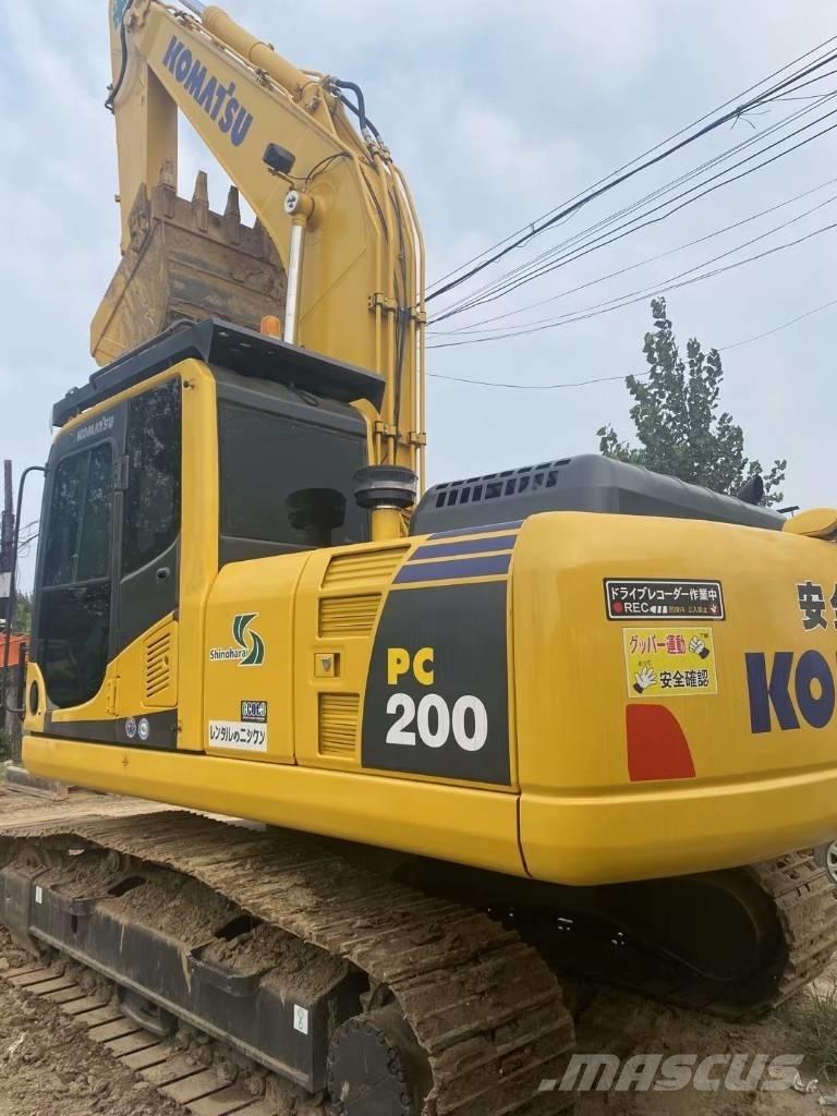 Komatsu PC 200-8 Εκσκαφείς με ερπύστριες