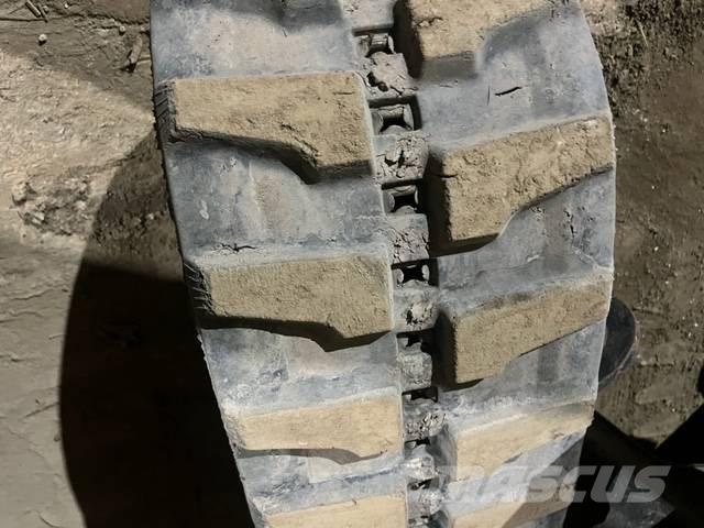 Komatsu PC 26 MR-3 Εκσκαφάκι (διαβολάκι) < 7t