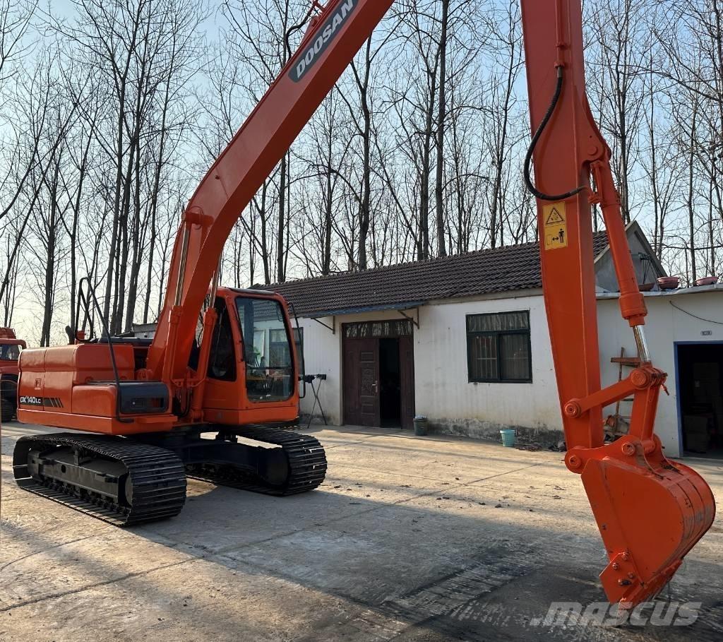 Doosan DX140 Εκσκαφείς με ερπύστριες