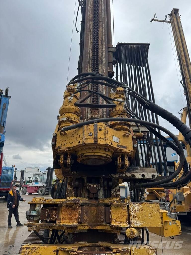 Casagrande M9-2 Βαριά τρυπάνια