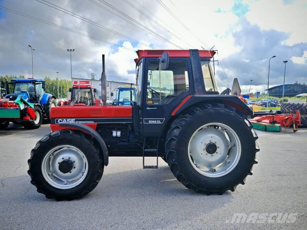 Case IH 1056 XL Τρακτέρ