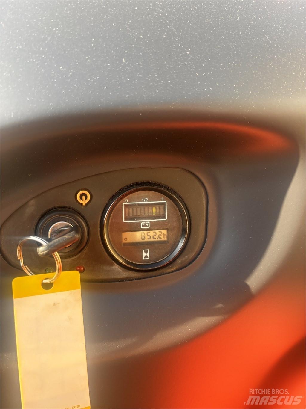 Linde L 16 Παλετοφόρα πεζού χειριστή με ιστό