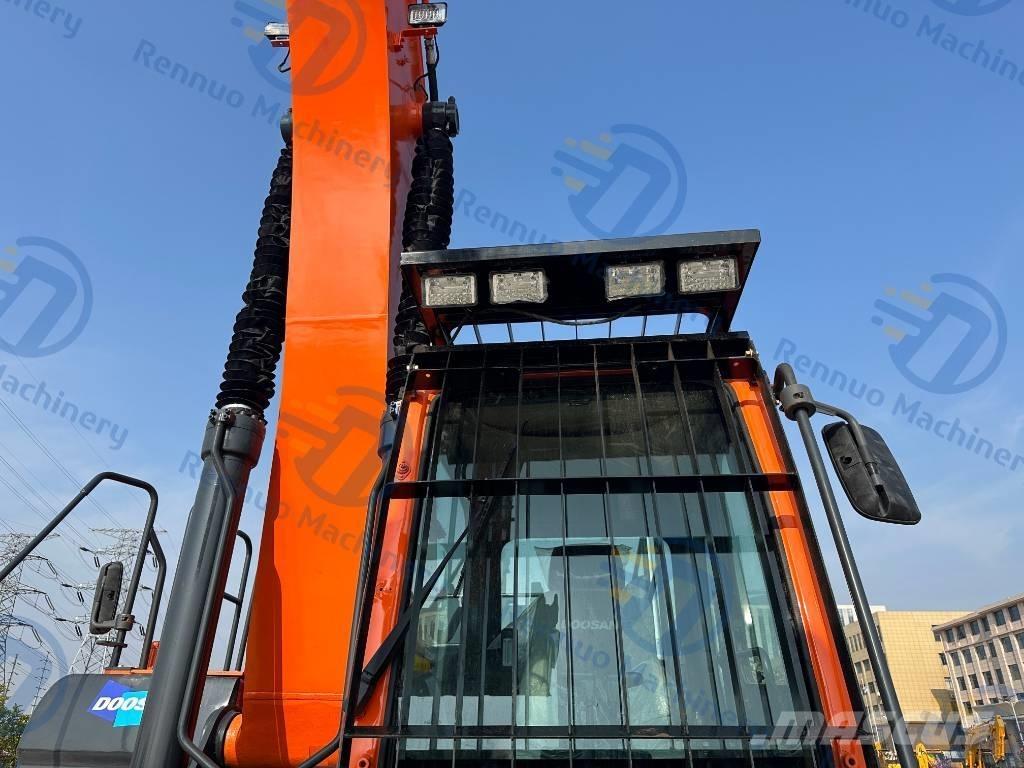 Doosan DX 300LC-9C Εκσκαφείς με ερπύστριες
