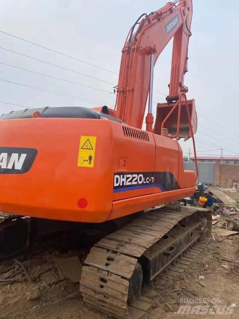 Doosan DH220LC-5 Εκσκαφείς με ερπύστριες