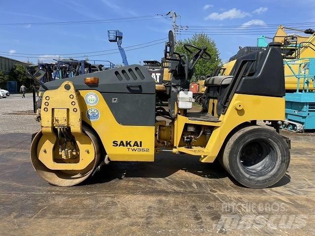 Sakai TW 352 Οδοστρωτήρες μονού κυλίνδρου