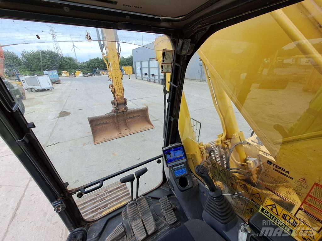 Komatsu HB365LC-3 Εκσκαφείς με ερπύστριες