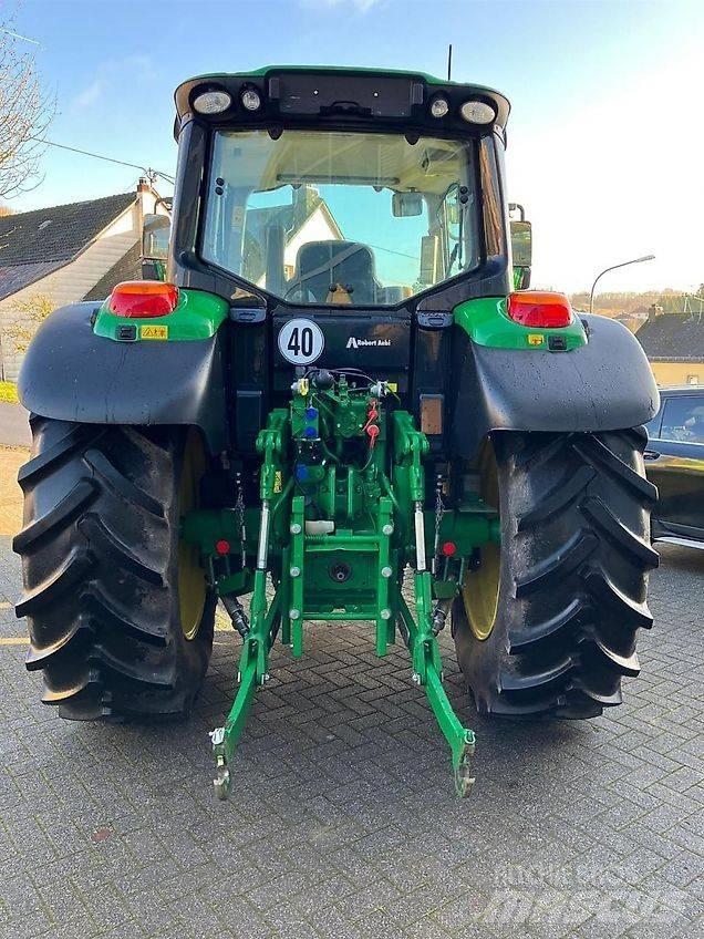 John Deere 6090M Τρακτέρ