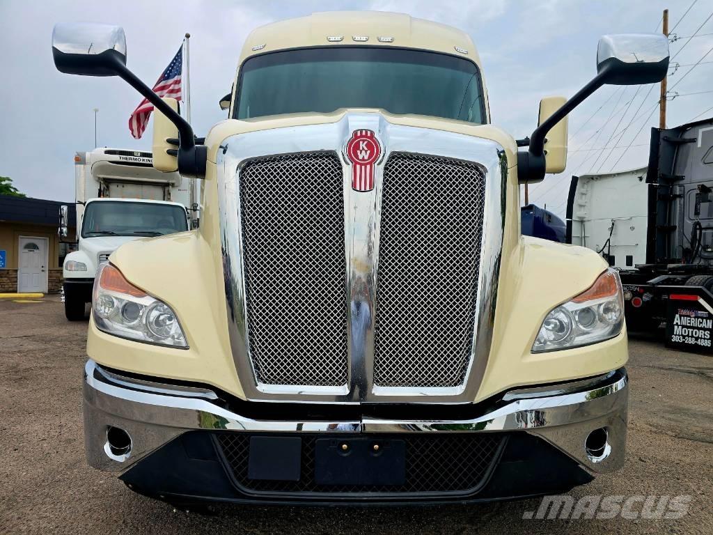Kenworth T 680 Τράκτορες
