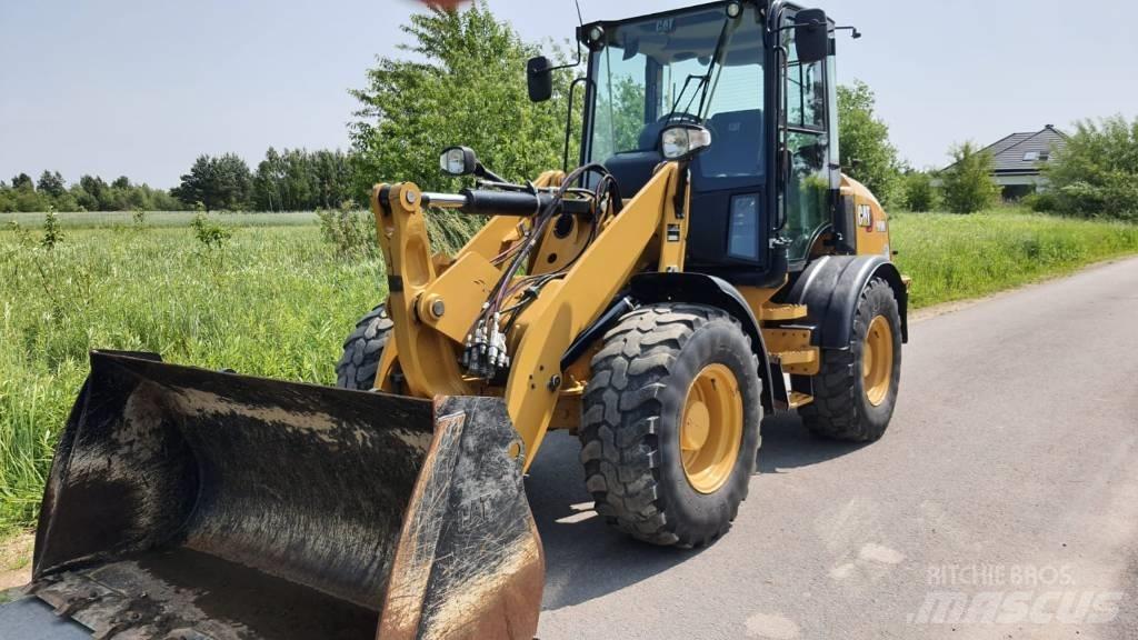 CAT 908M Φορτωτές με λάστιχα (Τροχοφόροι)