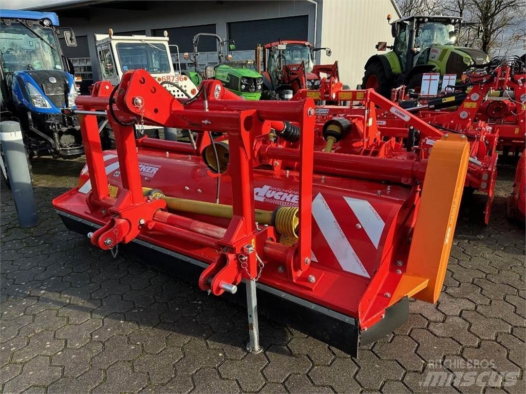 Dücker UM 27 HV G7 Λοιπός εξοπλισμός συγκομιδής χορτονομής