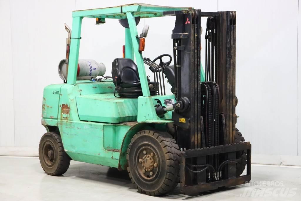 Mitsubishi FG40K Περονοφόρα ανυψωτικά κλαρκ με φυσικό αέριο LPG